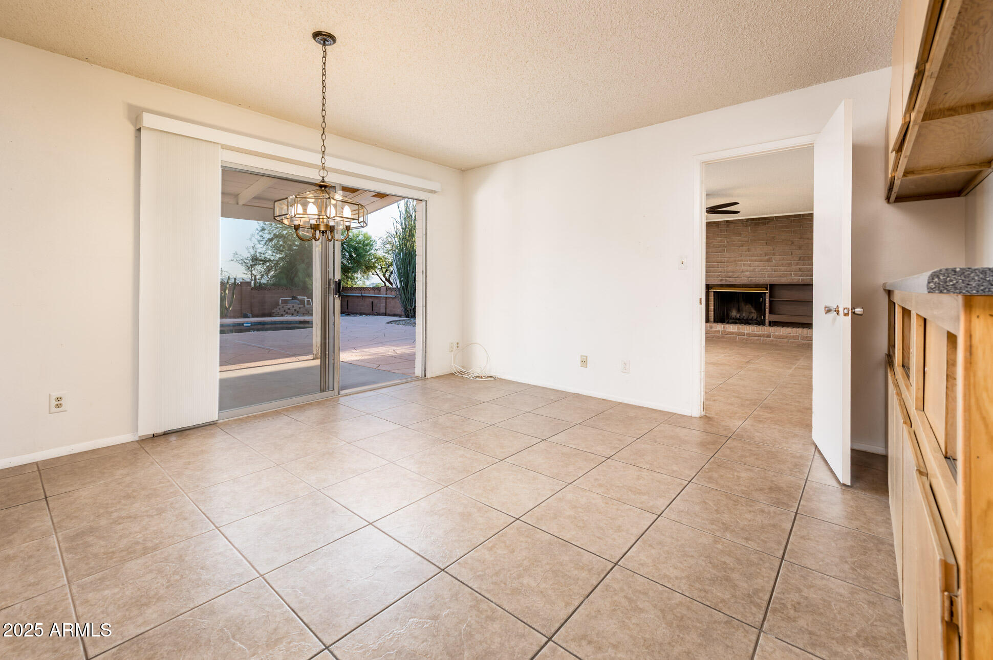 2431 East Ocotillo Road Phoenix, AZ 85016 - Photo 10 of 47 2431 E Ocotillo Rd - MLS-17