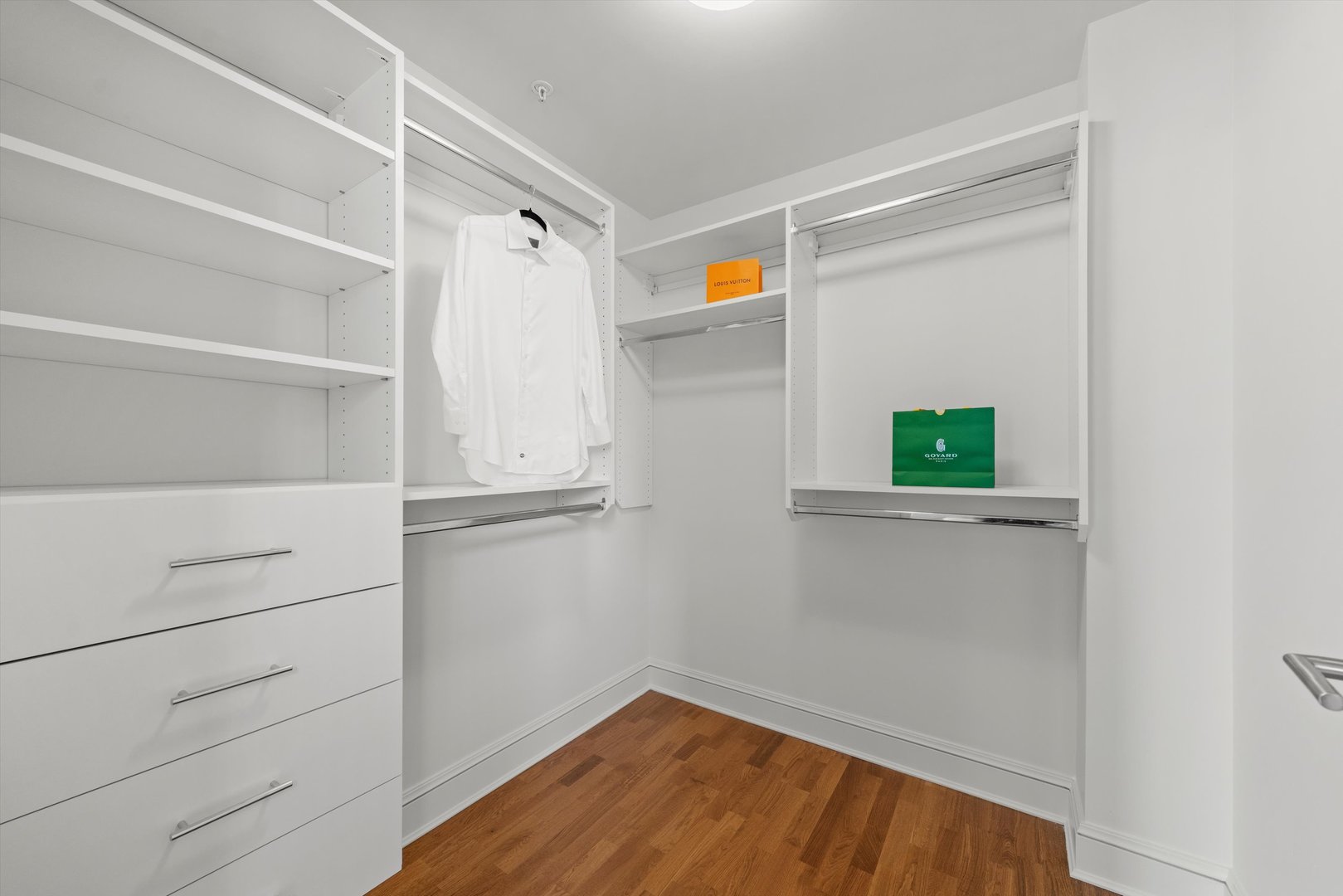 850 North Lake Shore Drive, Unit 807 Chicago, IL 60611 - Photo 23 of 24