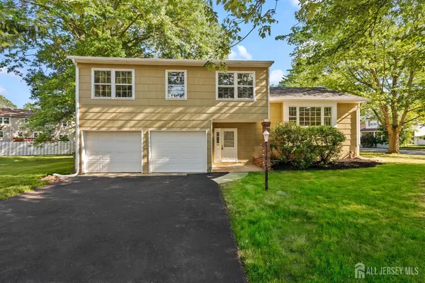 $729,900 | 17 Meredith Road, Edison, NJ 08817