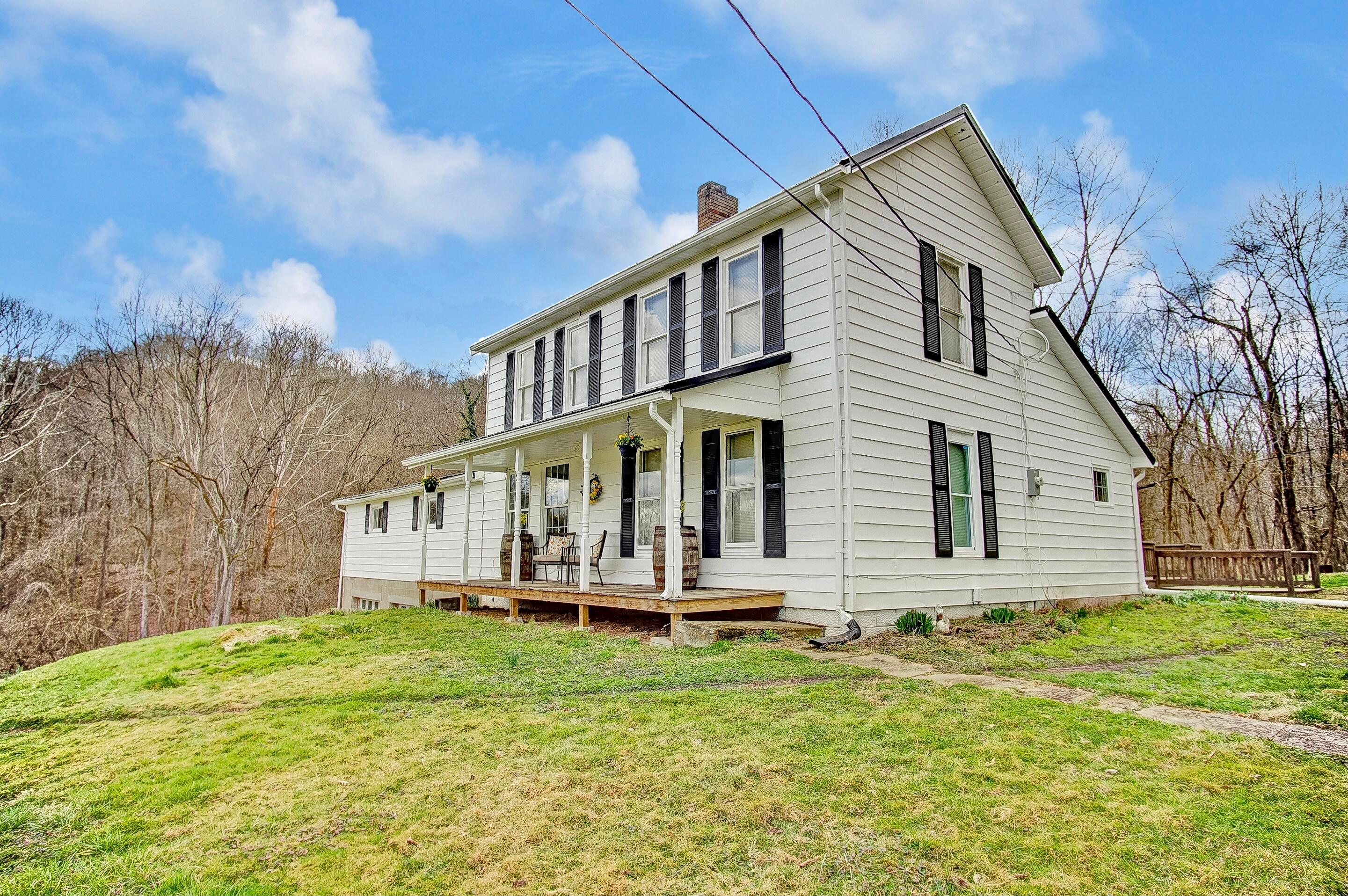 9865 Old River Road Blue Rock, OH 43720 - Photo 3 of 41 D125D31E-03EF-4327-A1FE-ABC0918A81F1