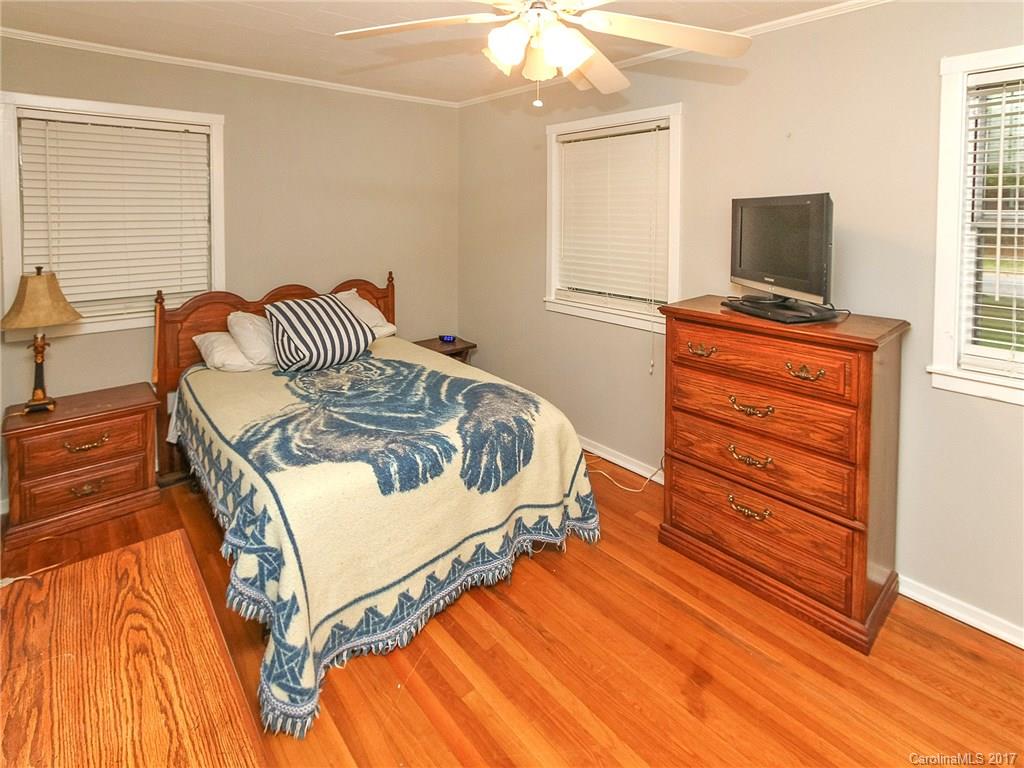 520 Manhasset Road Charlotte, NC 28209 - Photo 12 of 19 Gallery Image 12