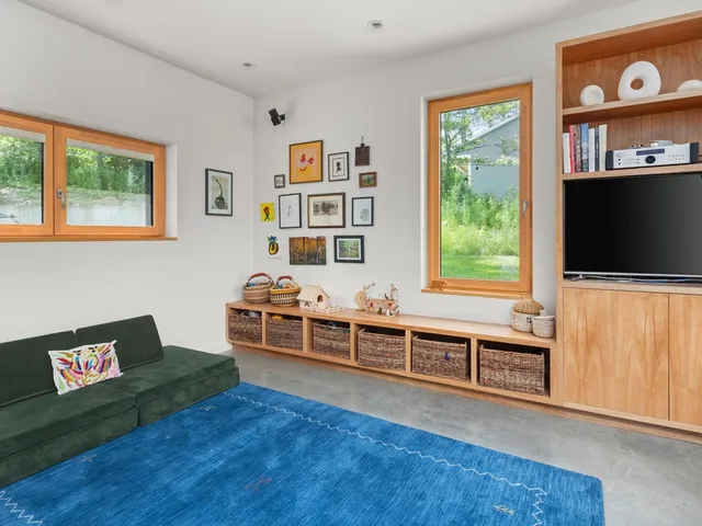 $1,595,000 | 60 Wolf Lane, Richmond, VT 05477