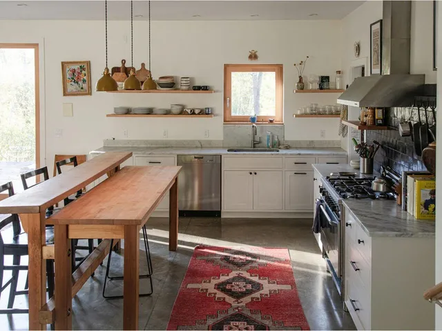 $1,595,000 | 60 Wolf Lane, Richmond, VT 05477