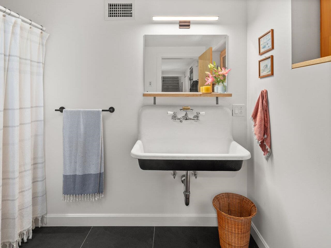 60 Wolf Lane Richmond, VT 05477 - Photo 21 of 57