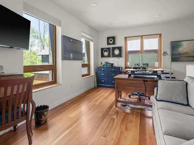 $1,595,000 | 60 Wolf Lane, Richmond, VT 05477