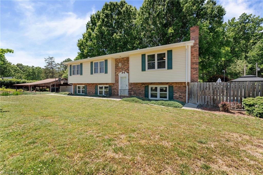 661 Liberty Church Road Mocksville, NC 27028 - Photo 3 of 50