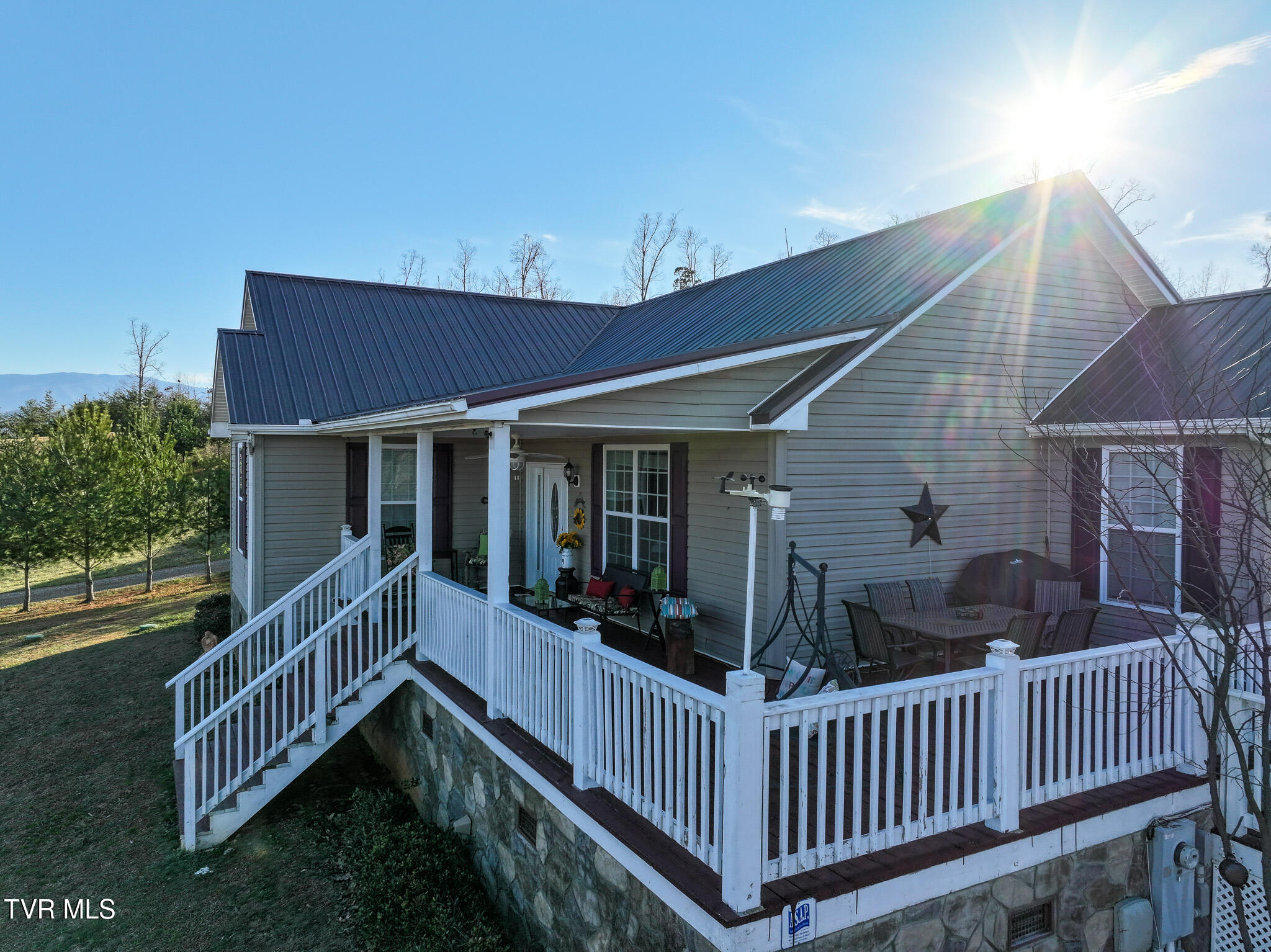 1940 Cozy Road Newport, TN 37821 - Photo 10 of 66 DJI_20250226164646_0941_D