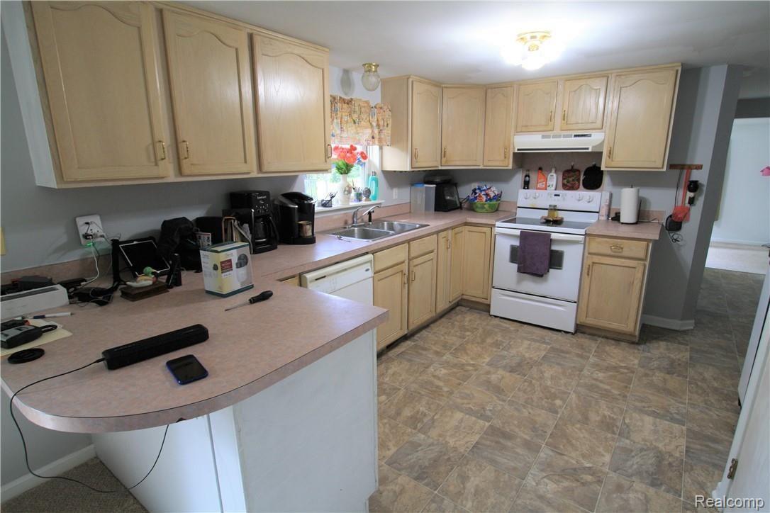 12265 Elms Road Clio, MI 48420 - Photo 6 of 24 IMG_9603 (2).JPG