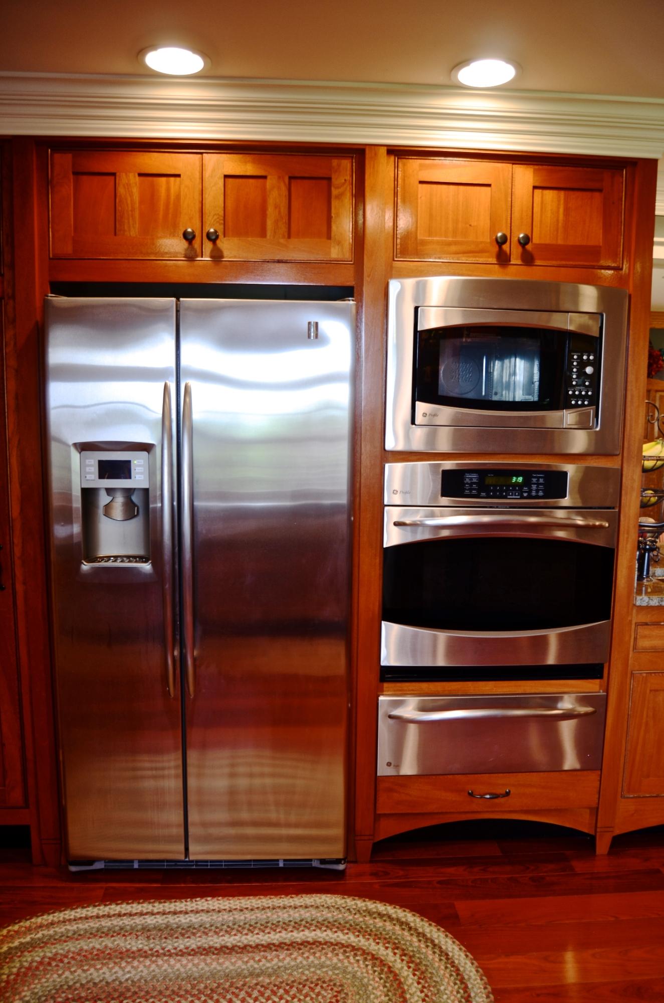 335 South Springview Road Maryville, TN 37801 - Photo 13 of 39 Refrig, microwave, oven & warming drawer