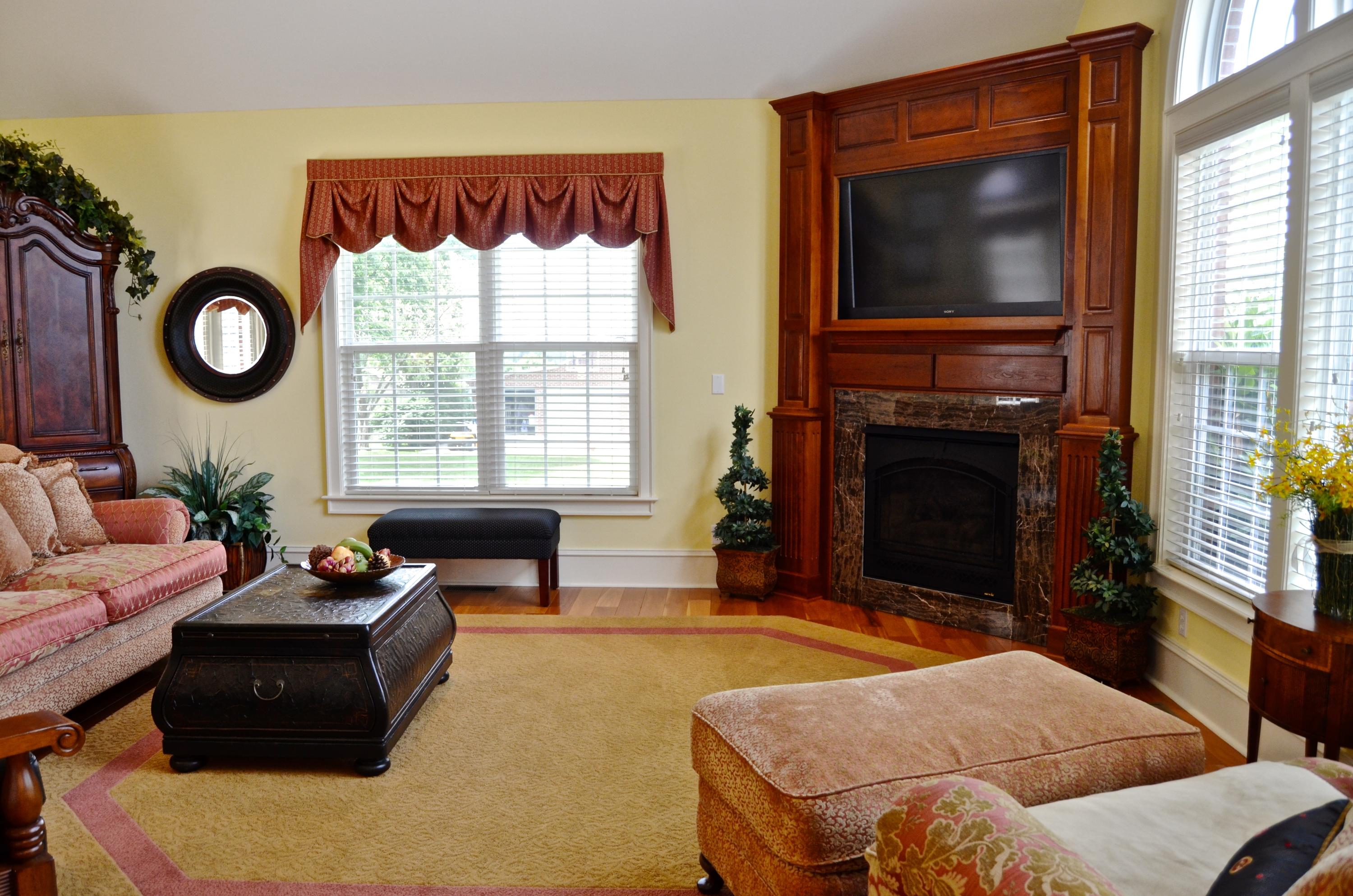 335 South Springview Road Maryville, TN 37801 - Photo 4 of 39 Great room