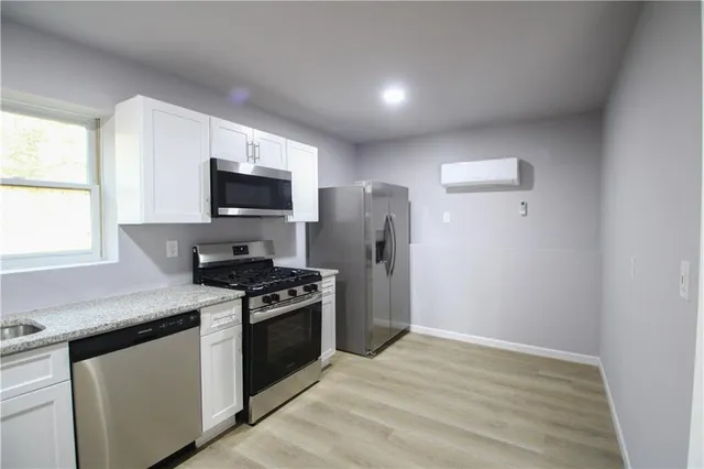 $1,750 | 105 Homeport Drive, Newnan, GA 30265