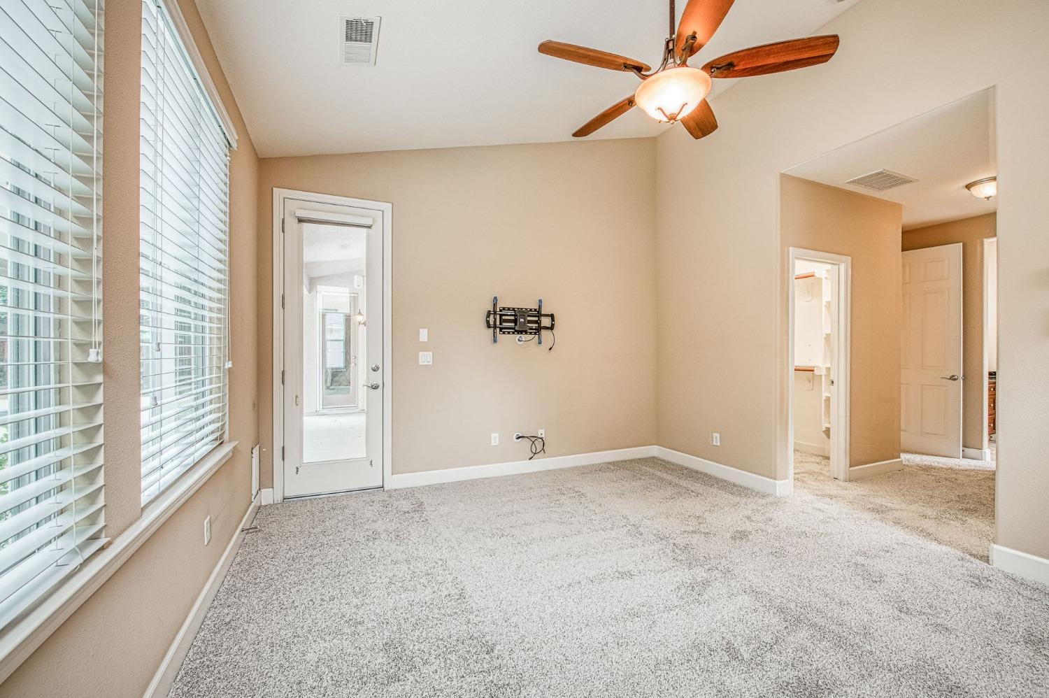 2267 Graybark Avenue Clovis, CA 93619 - Photo 35 of 42 a view of an empty room with a window