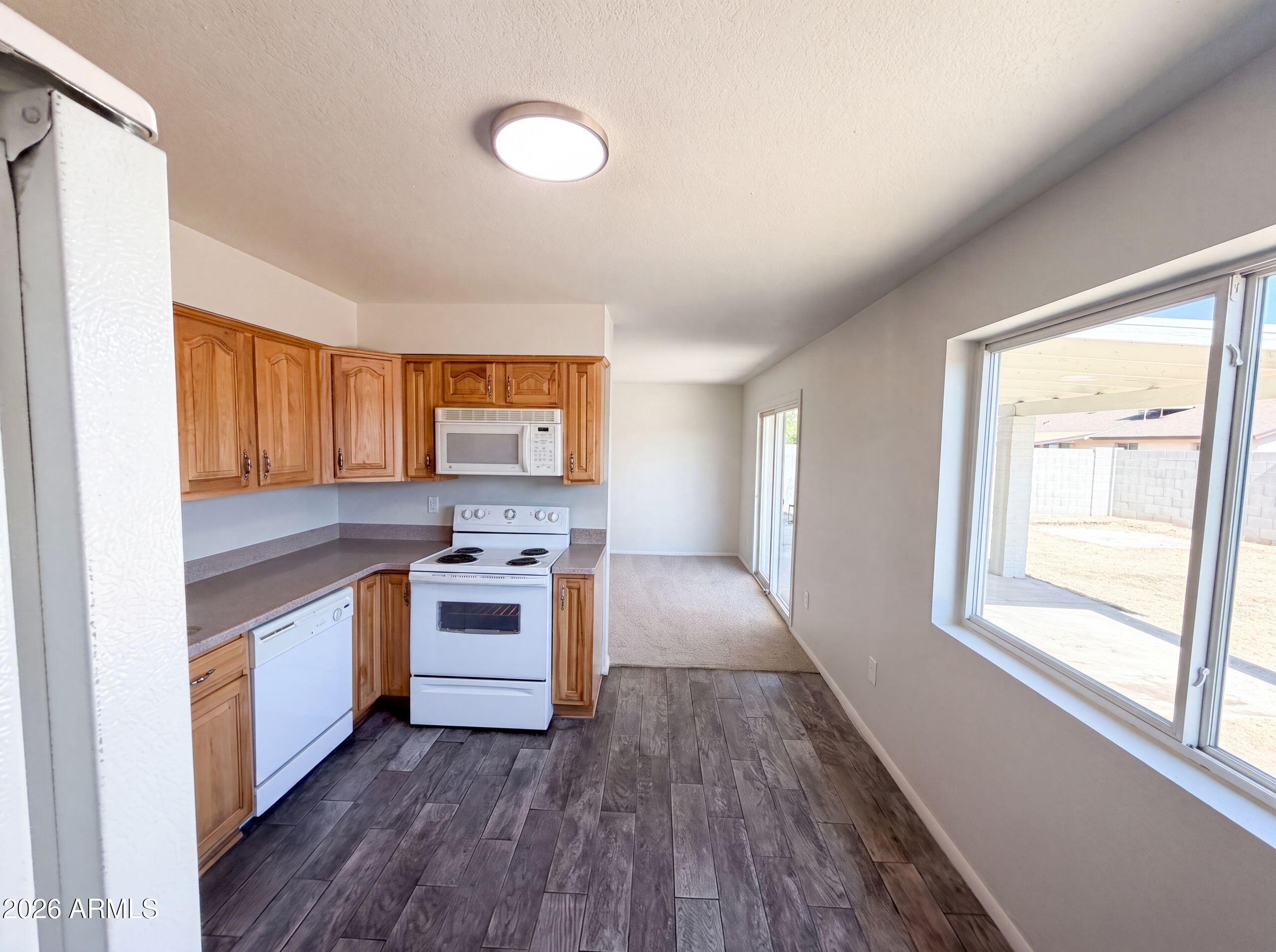 5908 West Calavar Road Glendale, AZ 85306 - Photo 6 of 24 listing_5