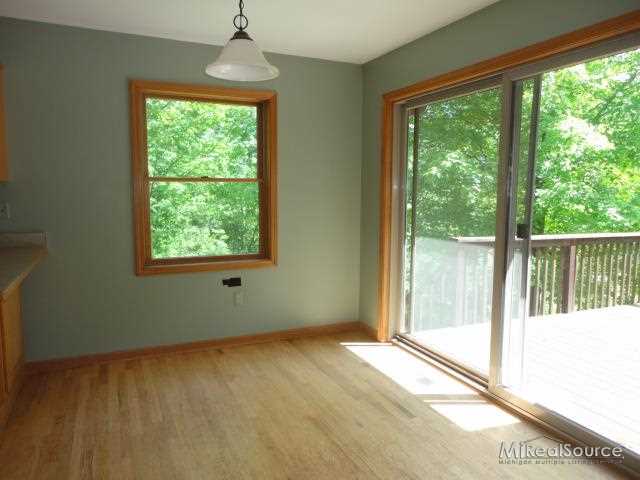 7015 Kilburn Road Jeddo, MI 48032 - Photo 10 of 26 31150630-9.JPG