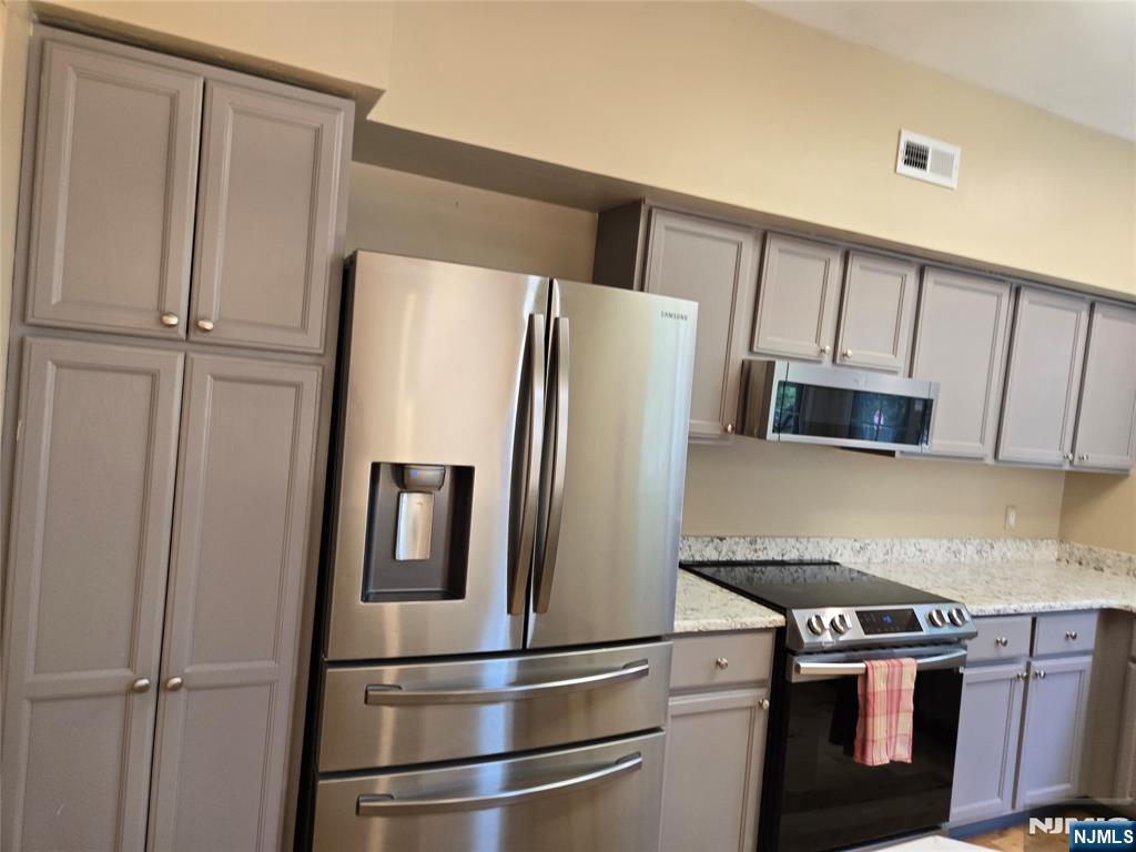 42 Birchwood Road Bedminster, NJ 07921 - Photo 18 of 46