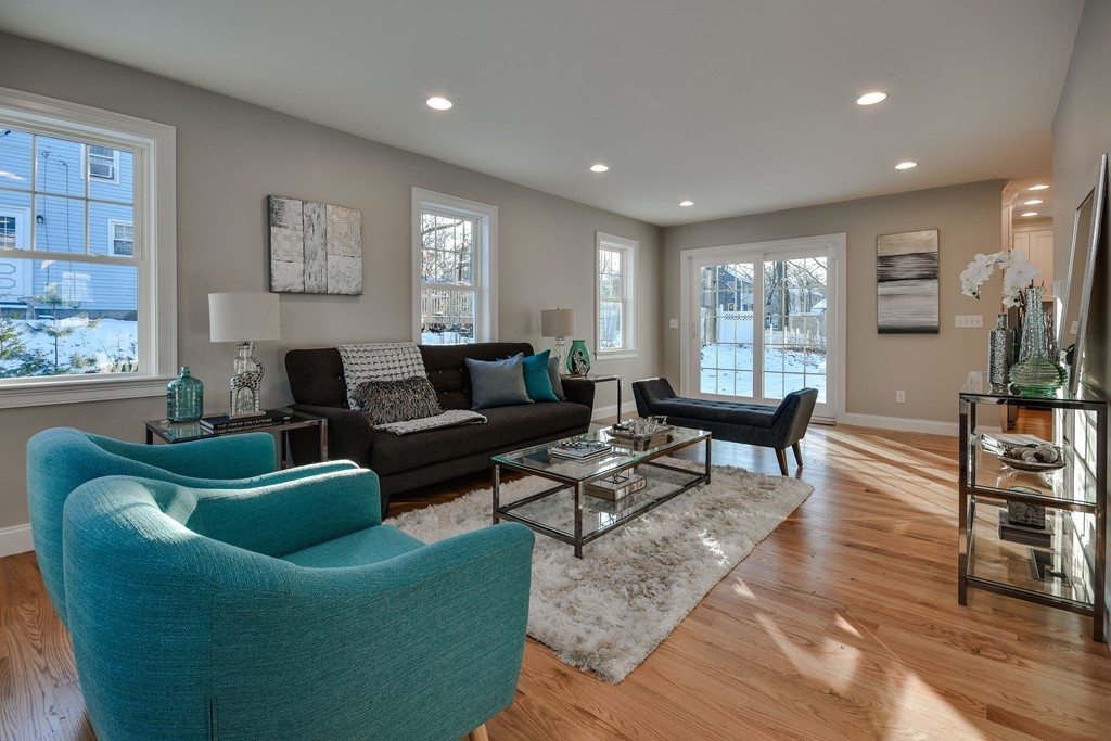 33 Stratford Road Natick, MA 01760 - Photo 5 of 22