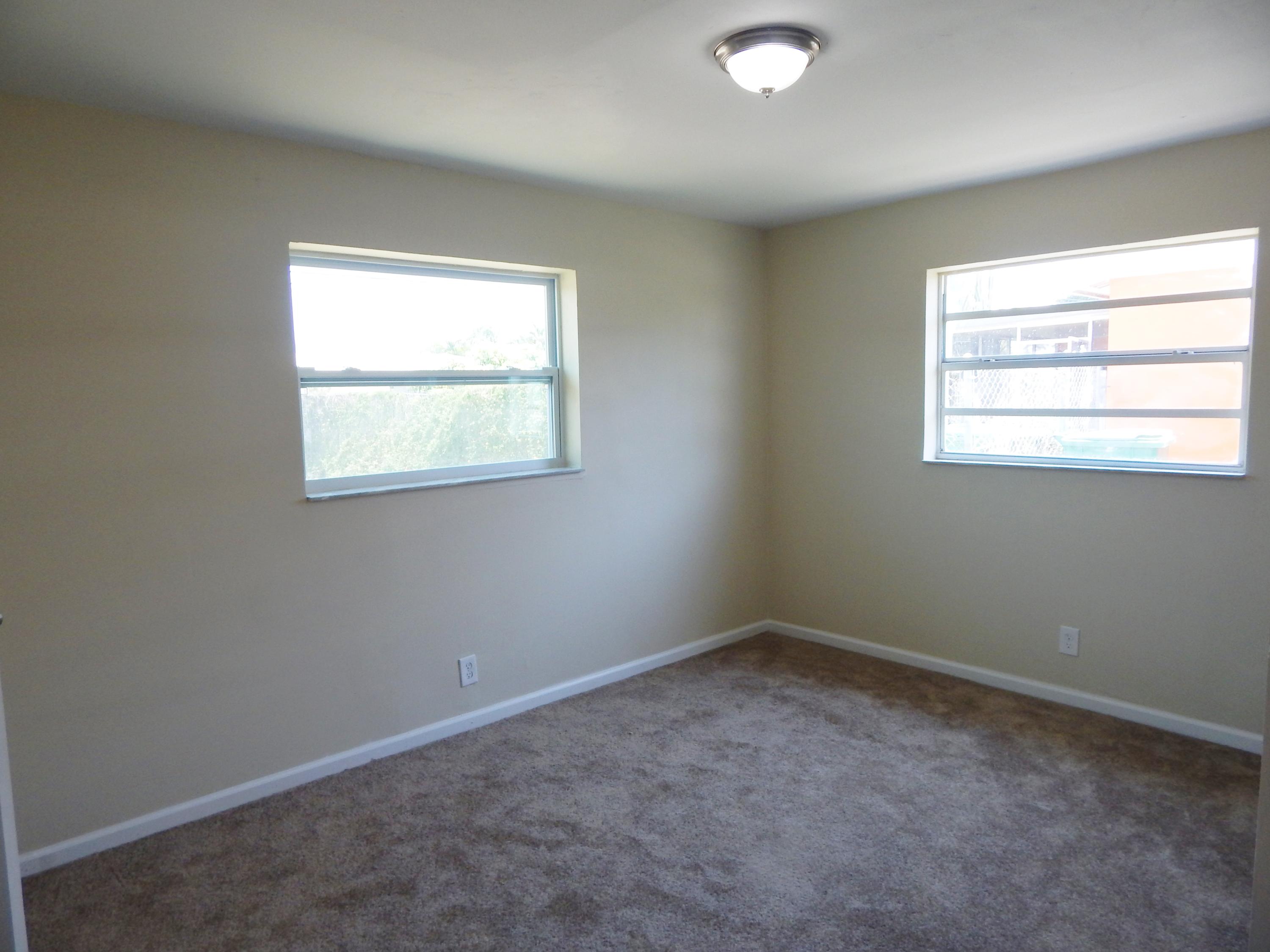 480 West 32nd Street Riviera Beach, FL 33404 - Photo 6 of 13 480 W 32nd St