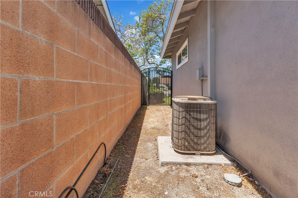2874 Heather Road Long Beach, CA 90815 - Photo 36 of 37