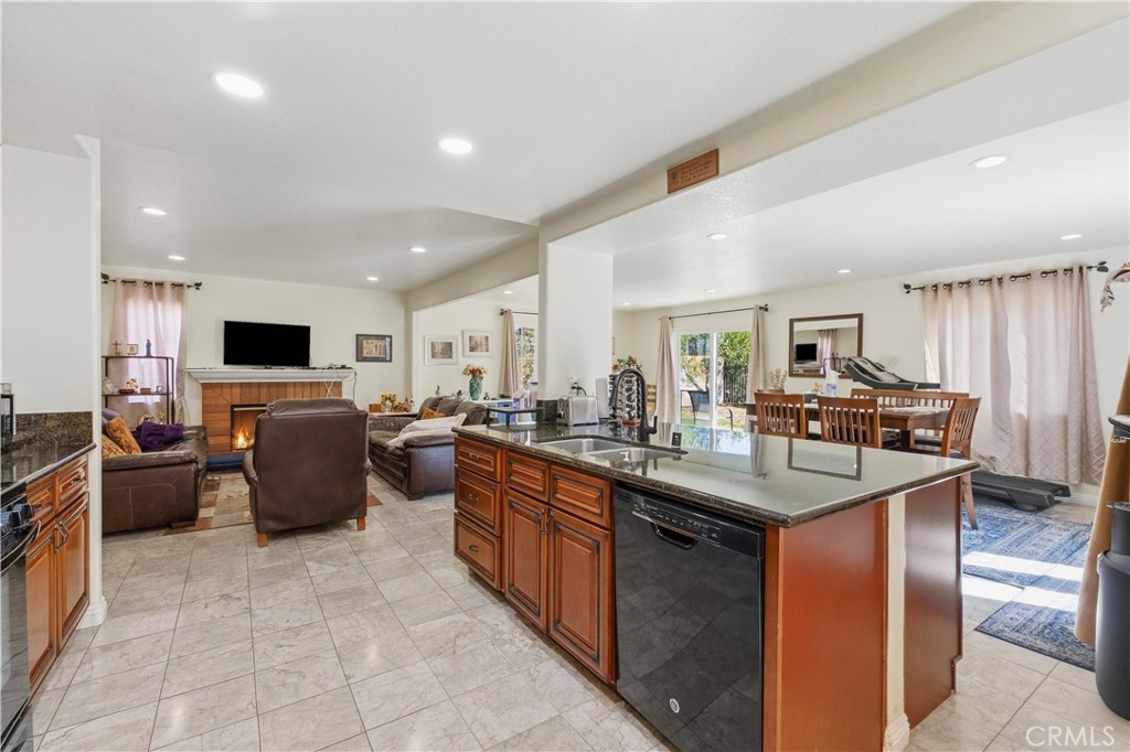 4174 Shellicia Circle Riverside, CA 92509 - Photo 31 of 67 Gallery Image 31