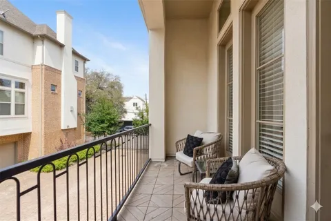 $487,000 | 5229 Petty Street, Unit A, Houston, TX 77007