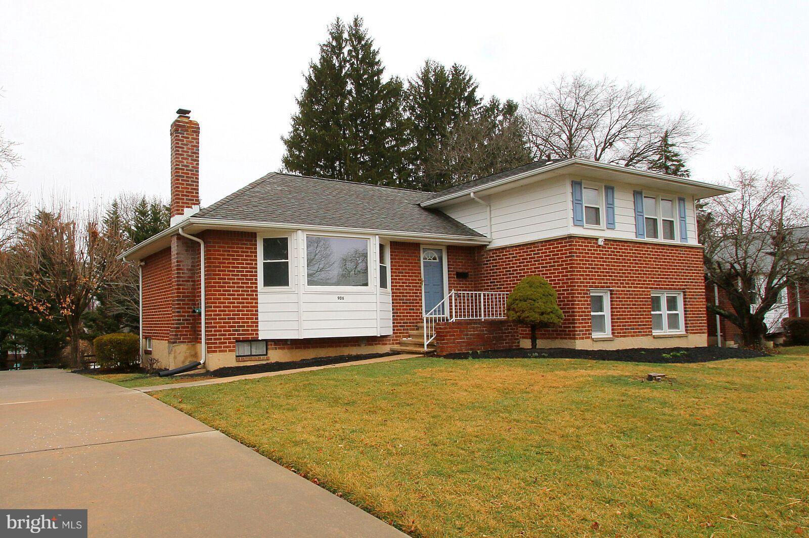 906 Starbit Road Baltimore, MD 21286 - Photo 2 of 30 Exterior (Front)