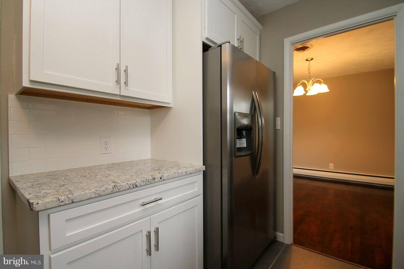 906 Starbit Road Baltimore, MD 21286 - Photo 15 of 30 Kitchen