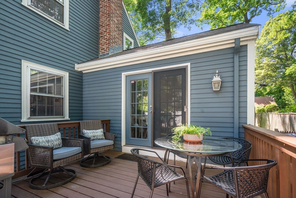 28 York Road Newton, MA 02468 - Photo 17 of 21
