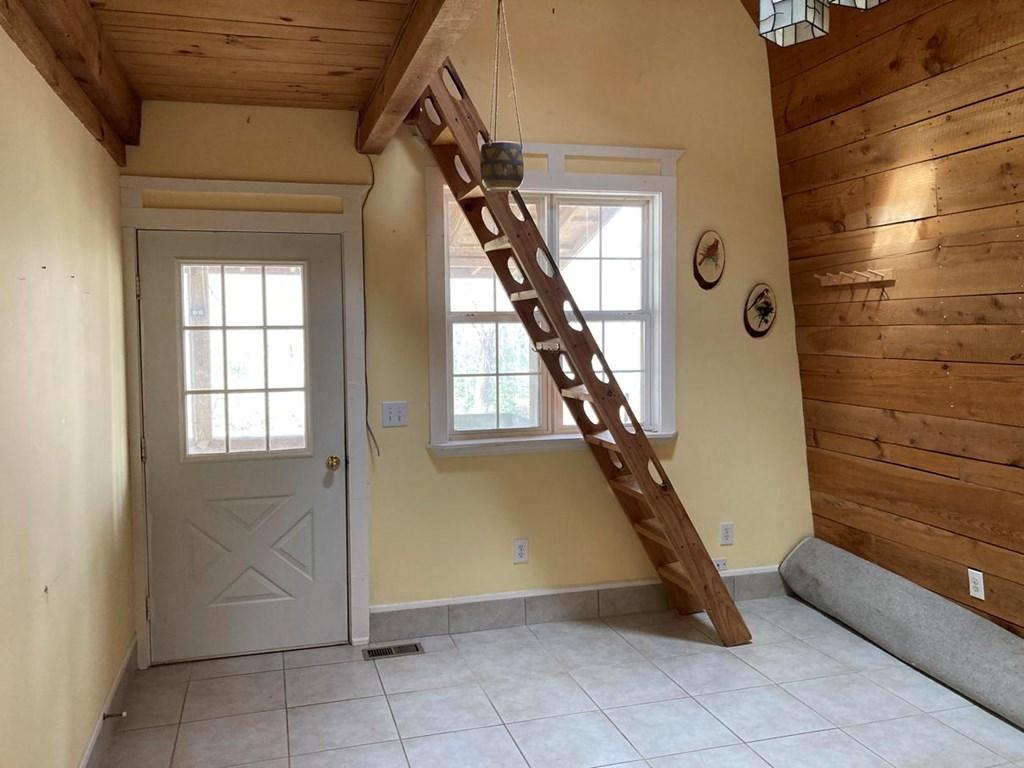 750 Hilltop Road Murphy, NC 28906 - Photo 5 of 57