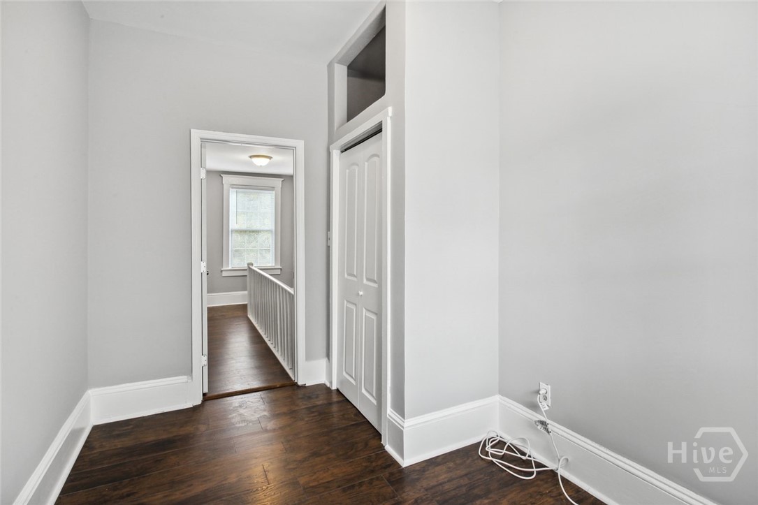 1505 Reynolds Street Savannah, GA 31401 - Photo 3 of 17