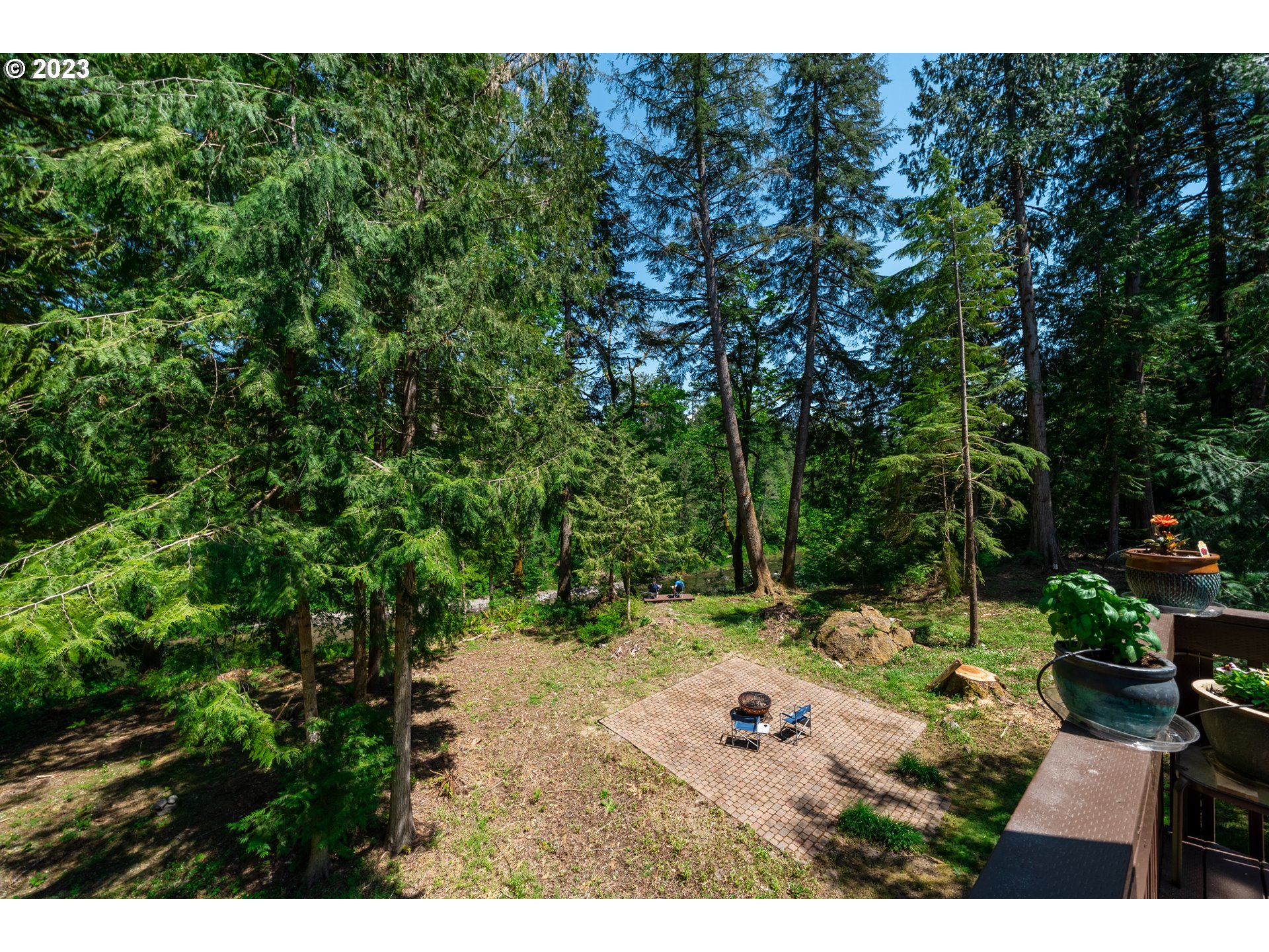 41141 Southeast Kubitz Road Sandy, OR 97055 - Photo 36 of 42 a view of backyard with a barn