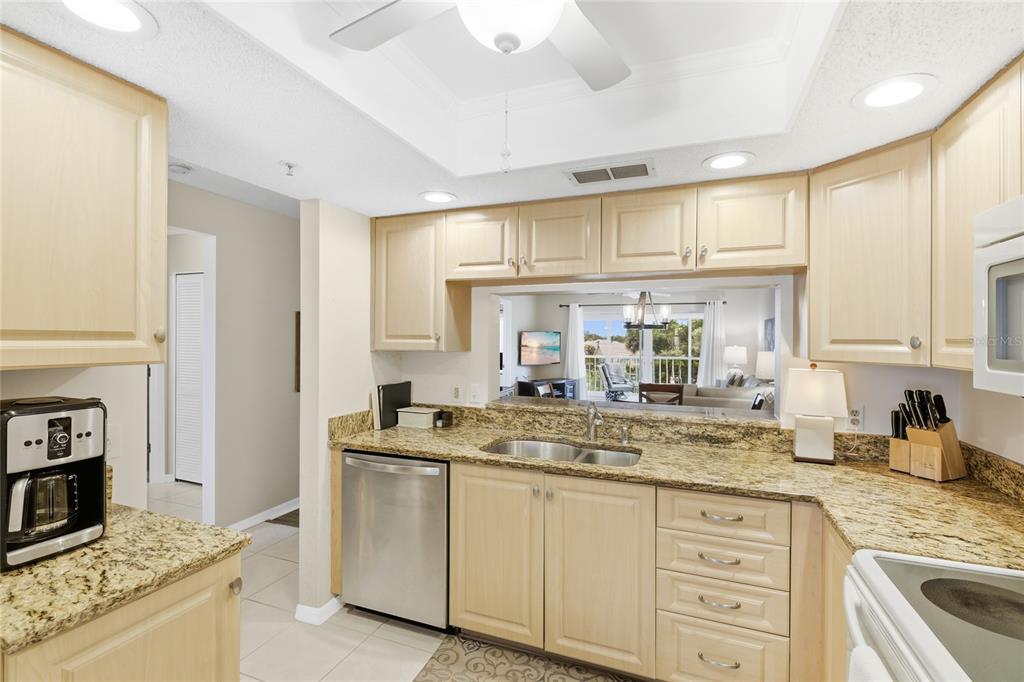 6501 Stone River Road, Unit 302 Bradenton, FL 34203 - Photo 12 of 38