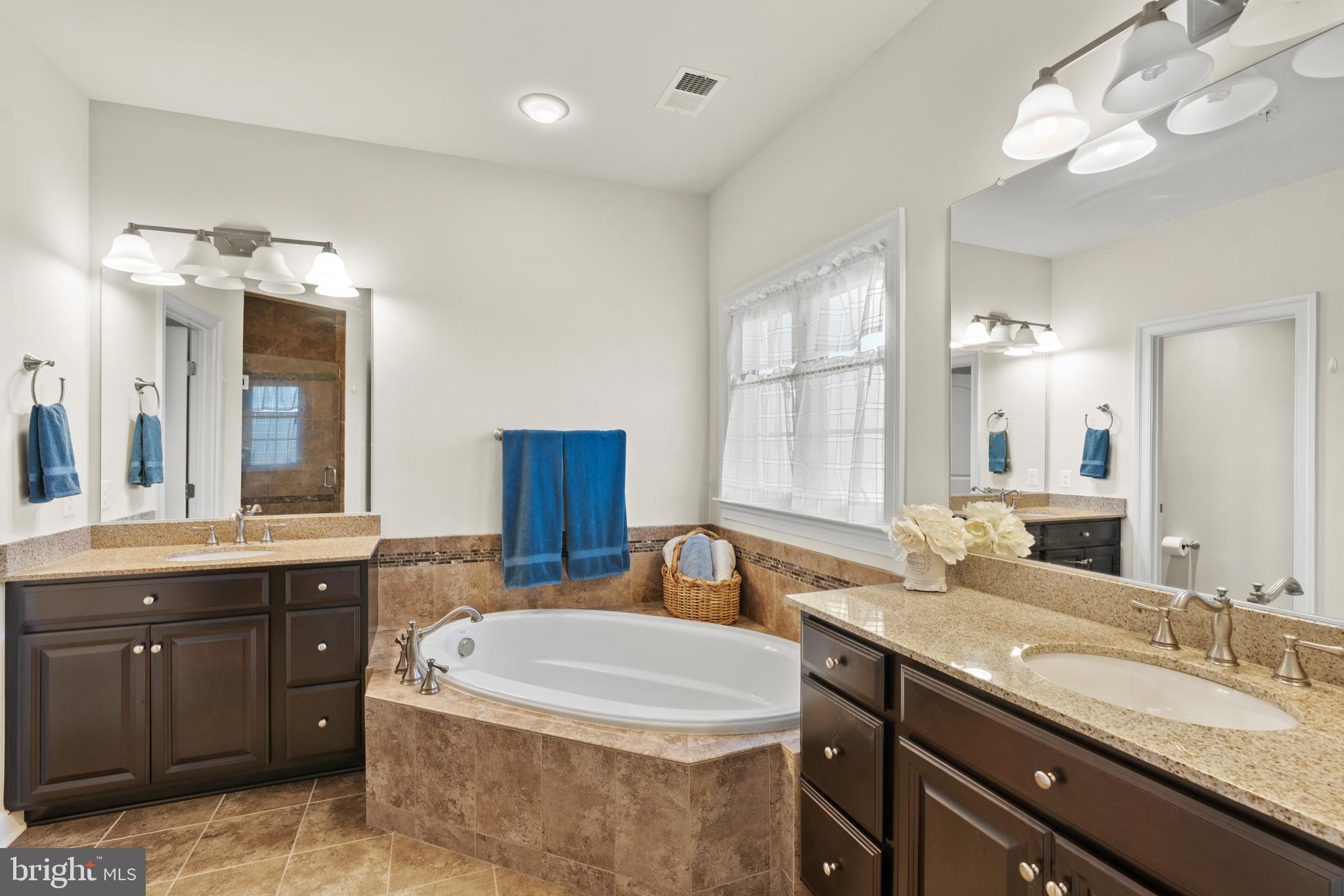 6815 Warfield Road Gaithersburg, MD 20882 - Photo 20 of 44