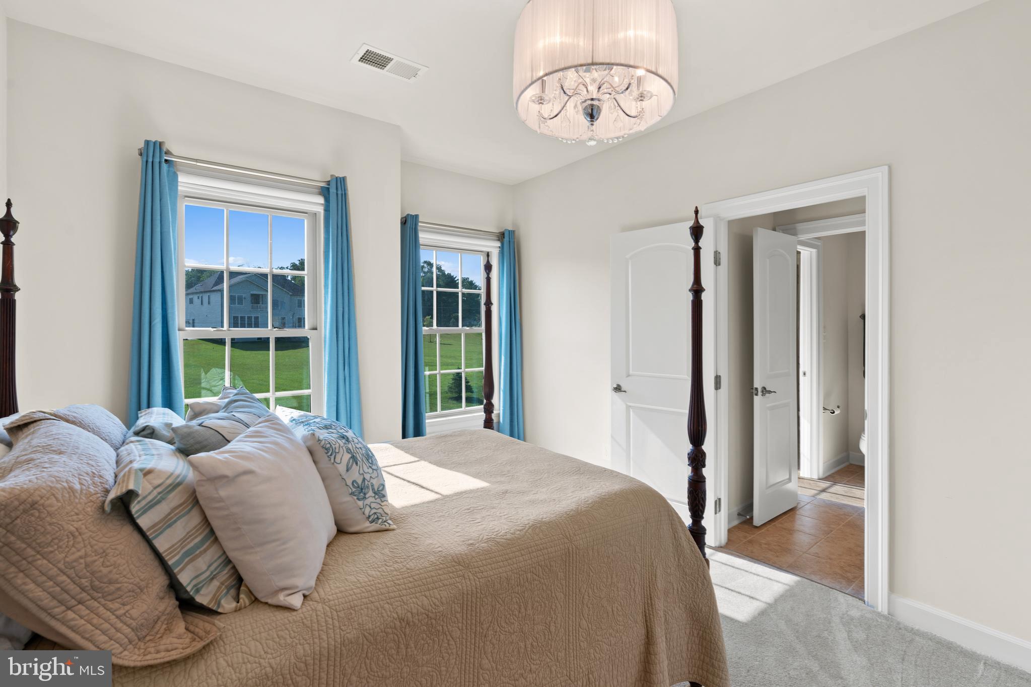 6815 Warfield Road Gaithersburg, MD 20882 - Photo 28 of 44