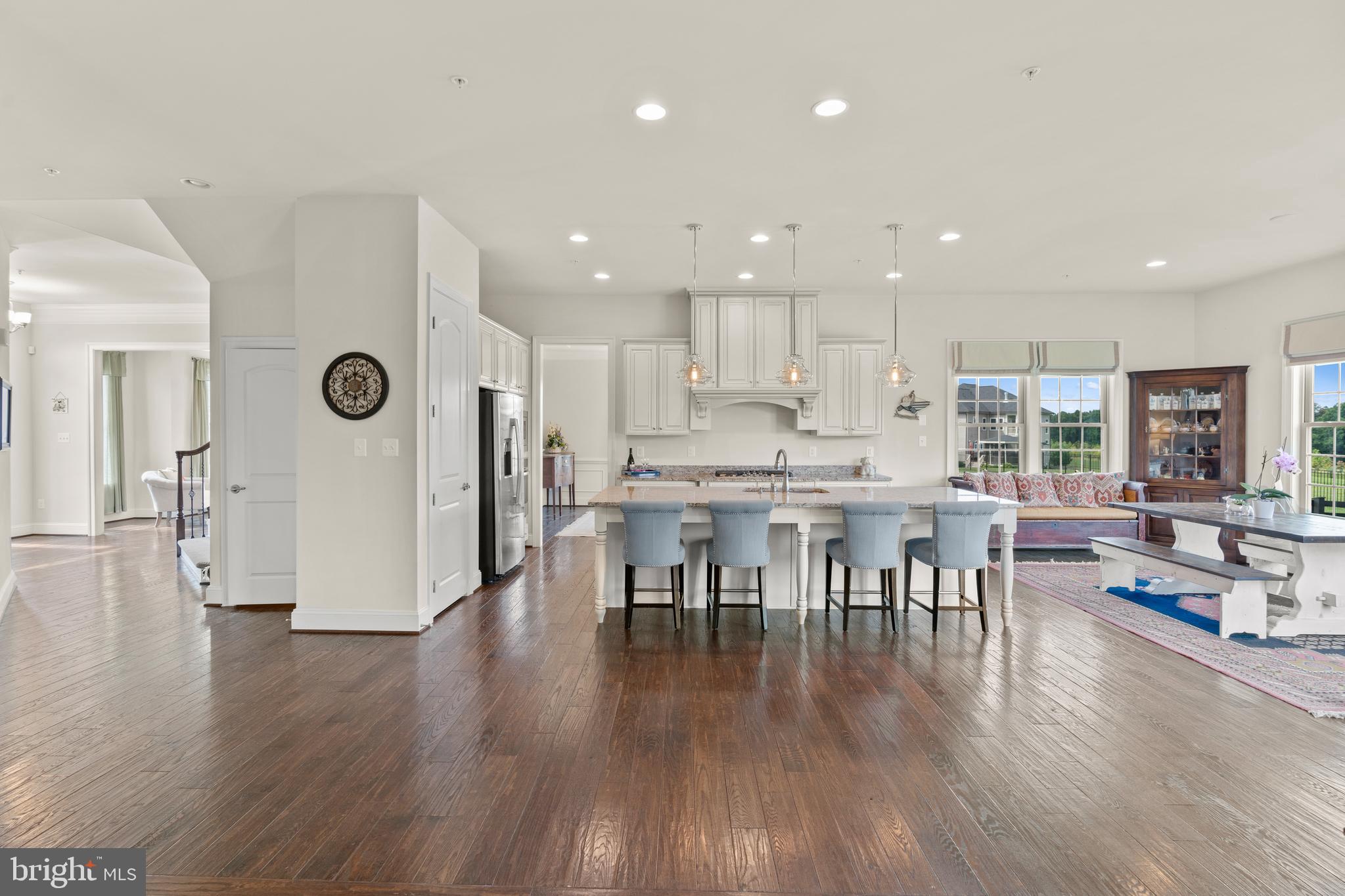 6815 Warfield Road Gaithersburg, MD 20882 - Photo 5 of 44