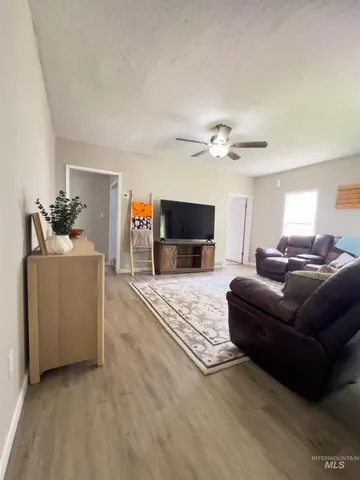 $304,999 | 1519 Almo Avenue, Burley, ID 83318