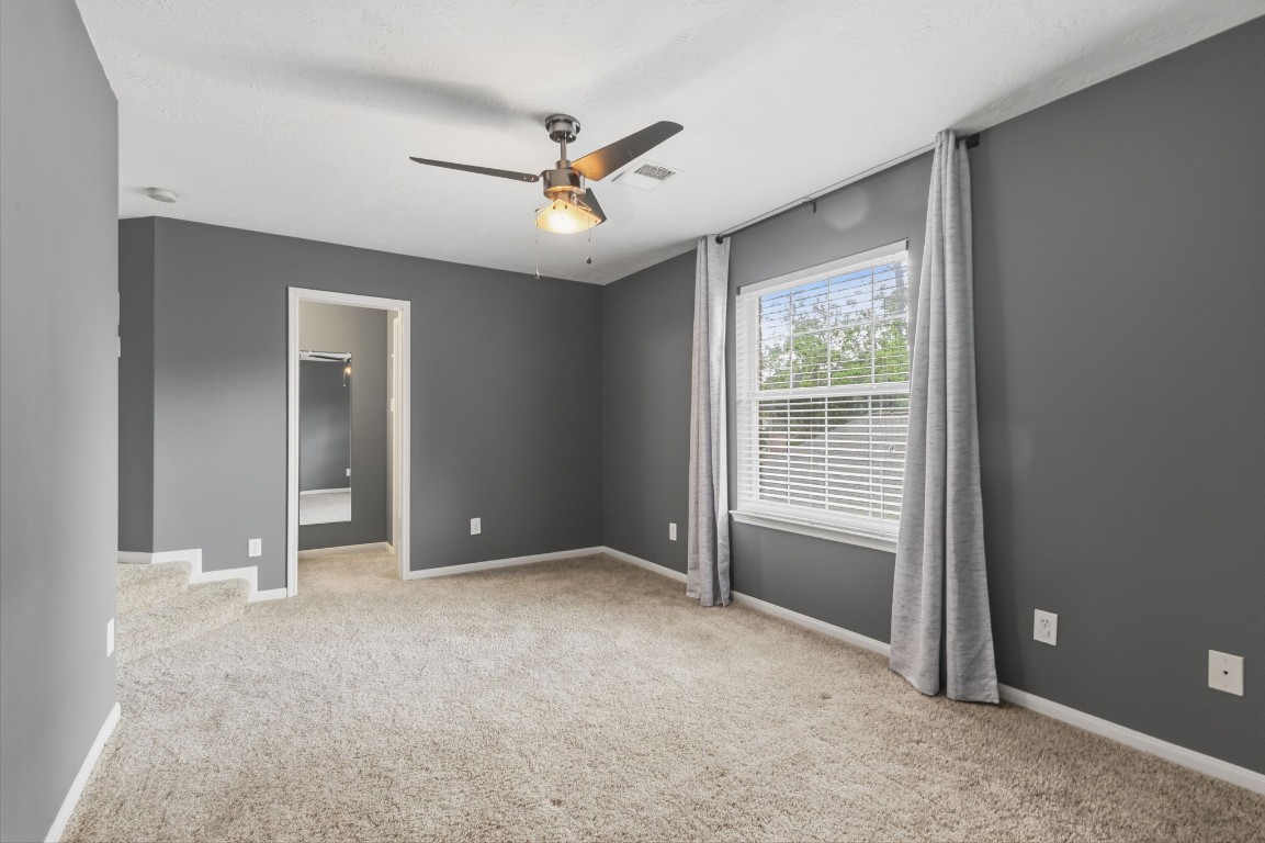 3403 Marywood Drive Spring, TX 77388 - Photo 27 of 50 an empty room with windows and closet