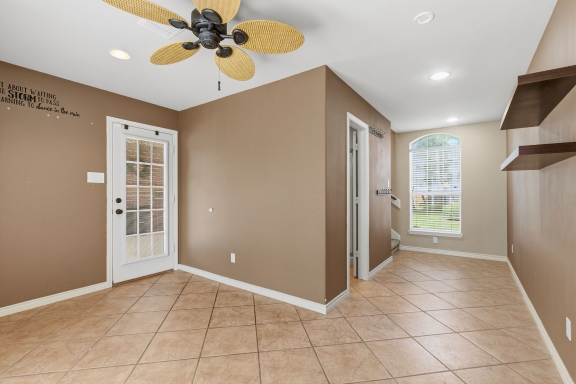 3403 Marywood Drive Spring, TX 77388 - Photo 40 of 50 a view of an empty room with a window