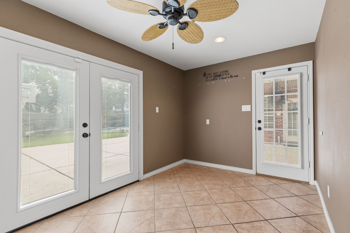 3403 Marywood Drive Spring, TX 77388 - Photo 41 of 50 a view of an entryway