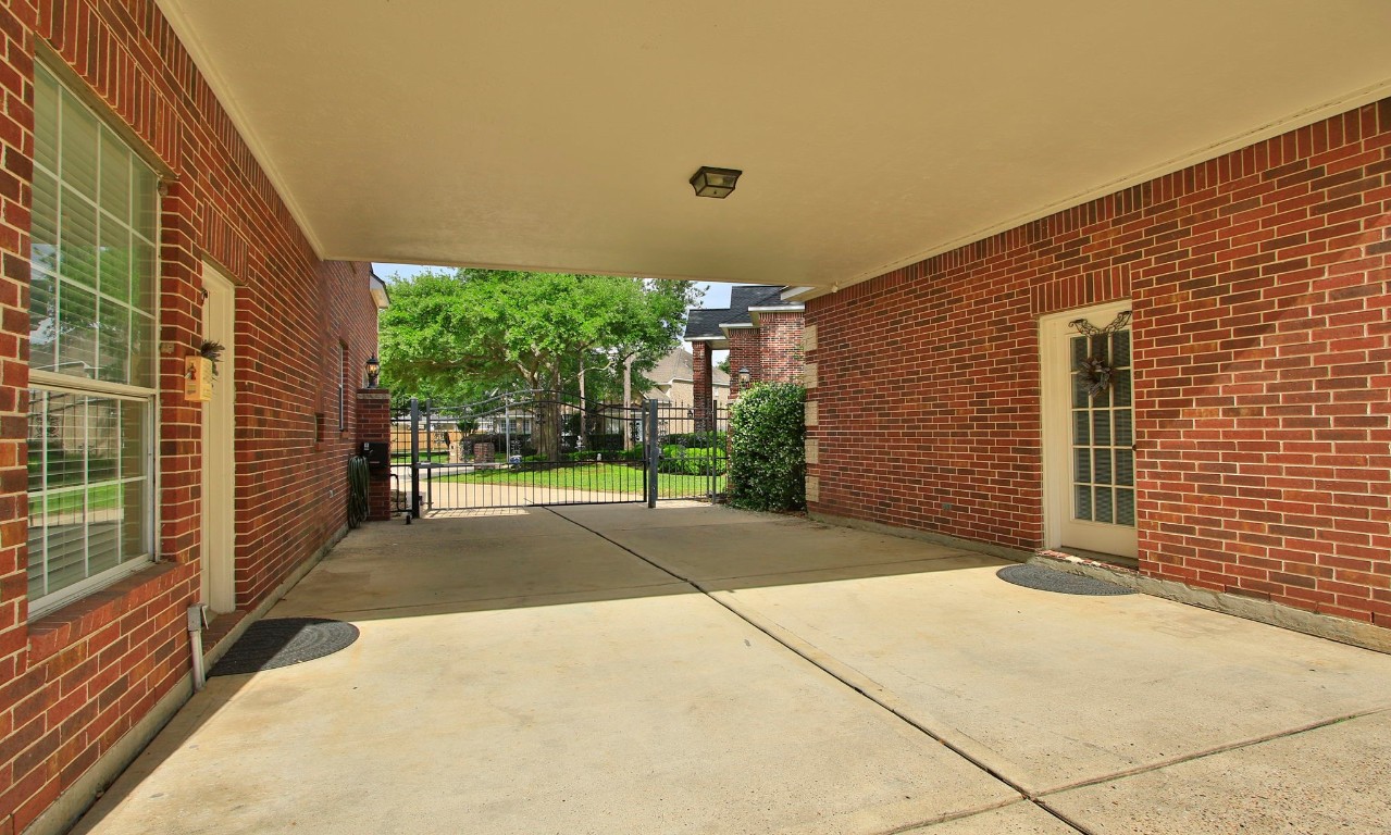 3403 Marywood Drive Spring, TX 77388 - Photo 49 of 50 a view of a house with backyard and porch