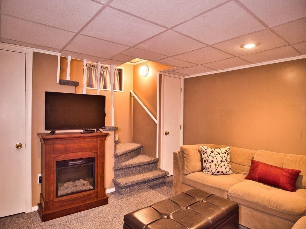 170 Lamphor Street Fall River, MA 02721 - Photo 36 of 41 Gallery Image 36