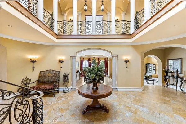 a view of a entryway with furniture