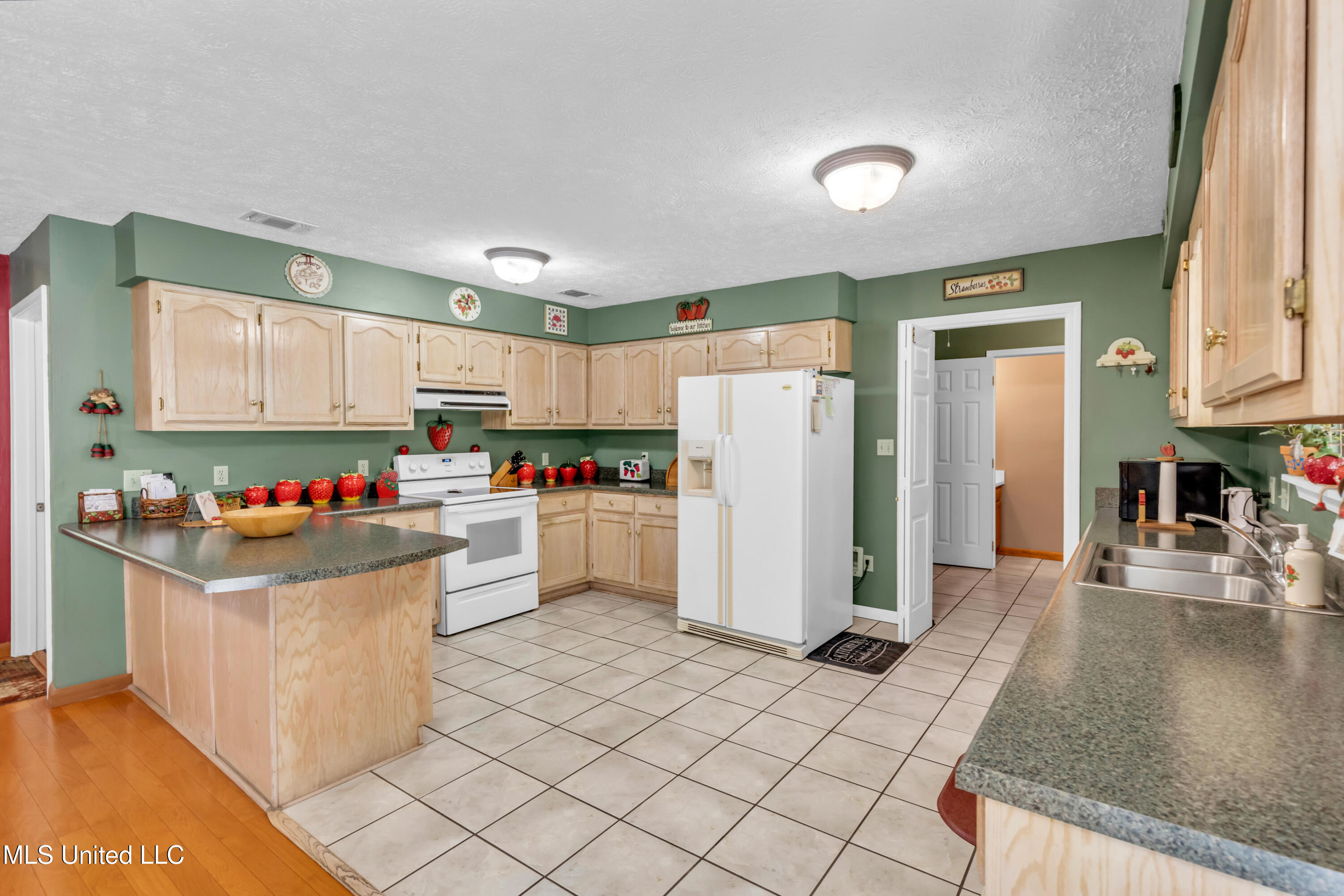 15083 Lumpkin Road Gulfport, MS 39503 - Photo 17 of 64 15083LumpkinRd-17