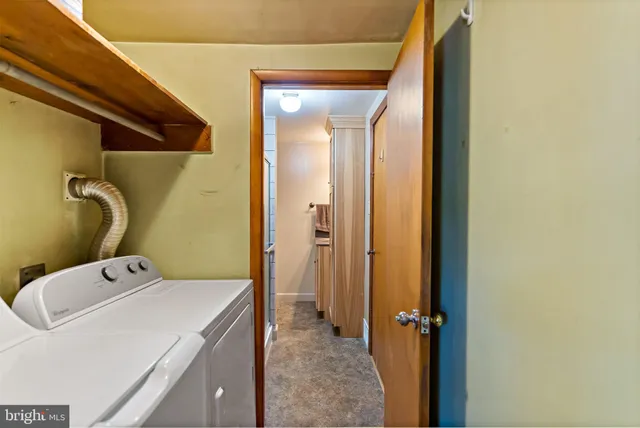 $275,000 | 9157 Williamsport Pike, Falling Waters, WV 25419