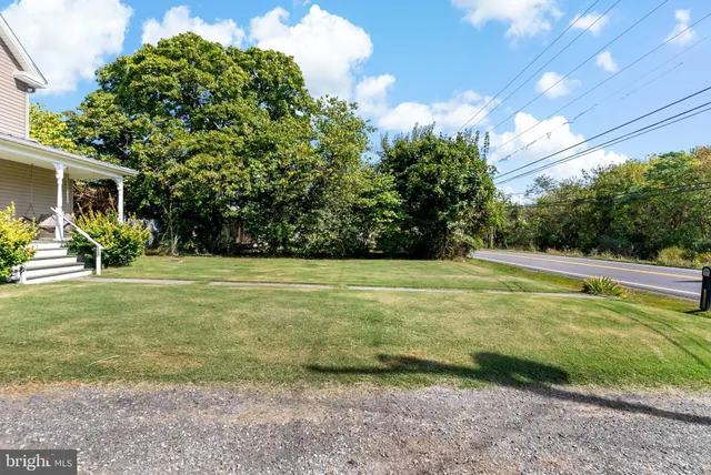 $275,000 | 9157 Williamsport Pike, Falling Waters, WV 25419