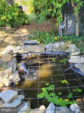 $275,000 | 9157 Williamsport Pike, Falling Waters, WV 25419