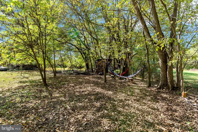 $275,000 | 9157 Williamsport Pike, Falling Waters, WV 25419