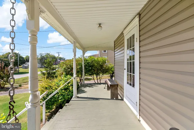 $275,000 | 9157 Williamsport Pike, Falling Waters, WV 25419