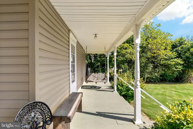 $275,000 | 9157 Williamsport Pike, Falling Waters, WV 25419