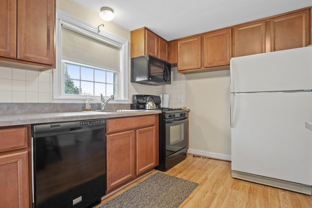 48 Clark Road Newton, MA 02465 - Photo 5 of 24