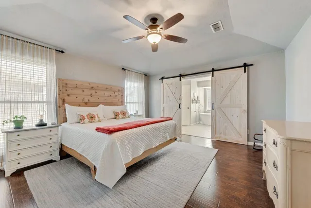 $574,900 | 2923 Southridge Drive, Grapevine, TX 76051